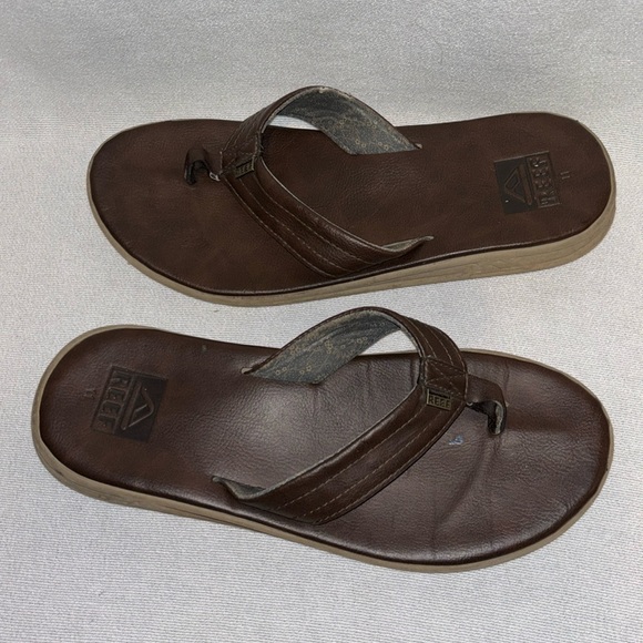 Reef Other - Reef men’s brown leather thing flip flops size 11